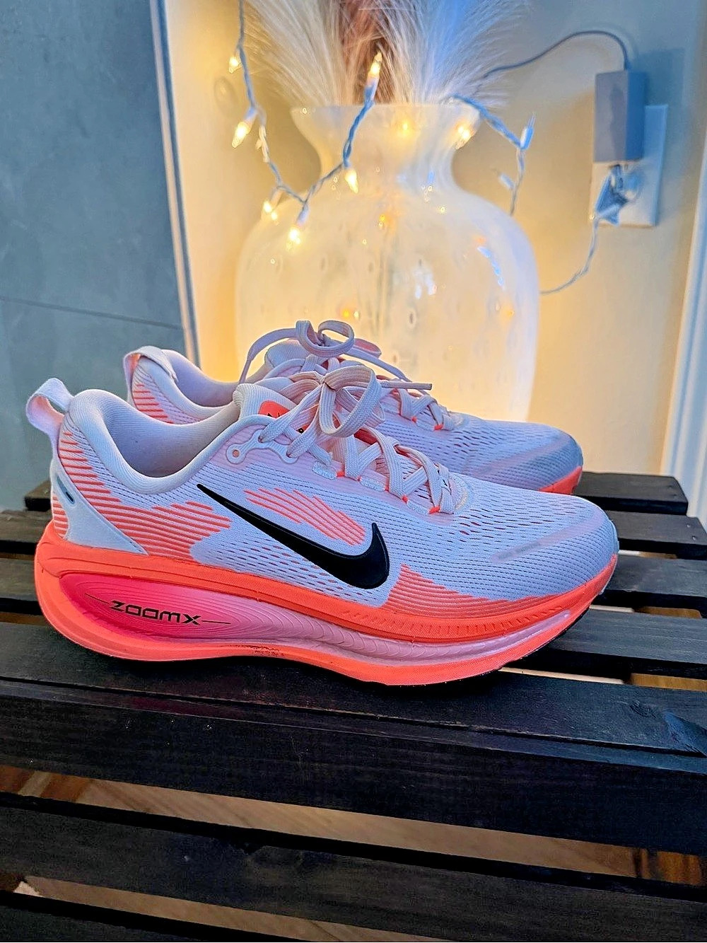 Nike Vomero ZoomX Run Flyknit Running Shoes Orange & White US 8.5